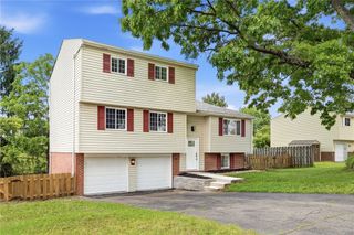 426 Linden Drive, West Deer, PA 15024
