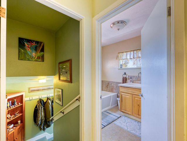 4650 Lower Klamath Lake Road, Klamath Falls, OR 97603