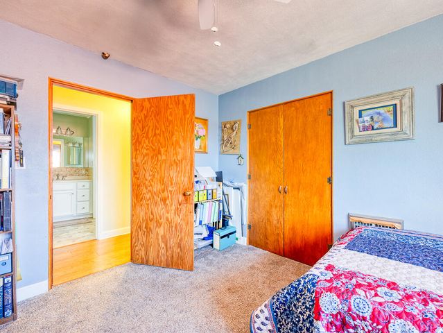 4650 Lower Klamath Lake Road, Klamath Falls, OR 97603