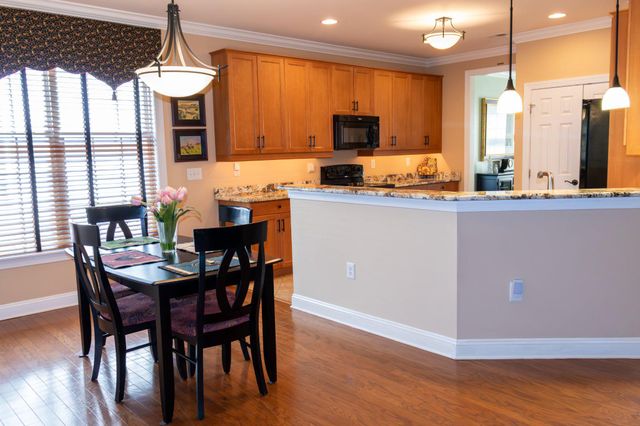 6 BARBADOS CT, Hamilton, NJ 08691