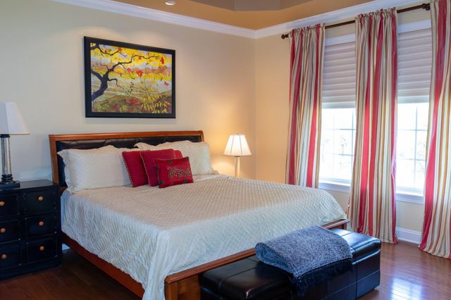 6 BARBADOS CT, Hamilton, NJ 08691