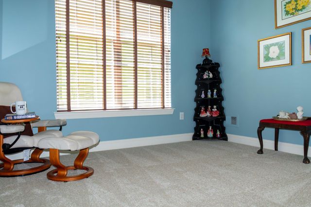 6 BARBADOS CT, Hamilton, NJ 08691