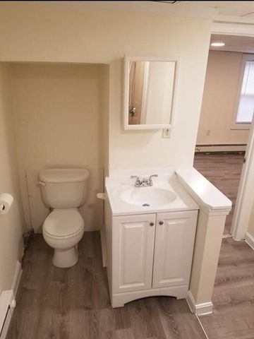 101 Oak Island St, Revere, MA 02151