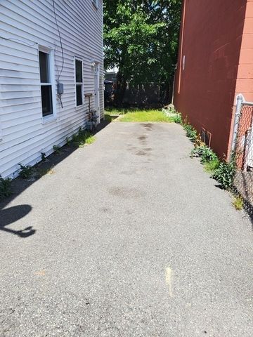 101 Oak Island St, Revere, MA 02151