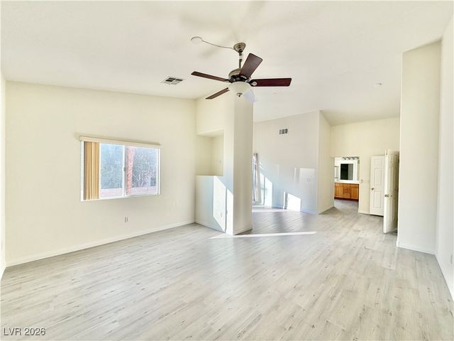 3889 Palm Island Court, Las Vegas, NV 89147