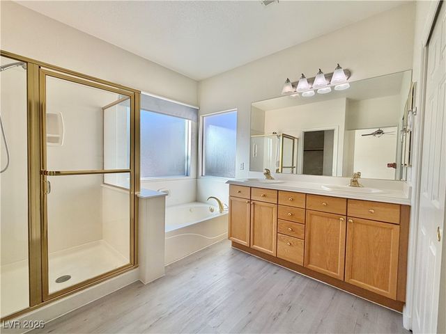 3889 Palm Island Court, Las Vegas, NV 89147