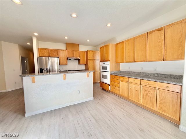 3889 Palm Island Court, Las Vegas, NV 89147