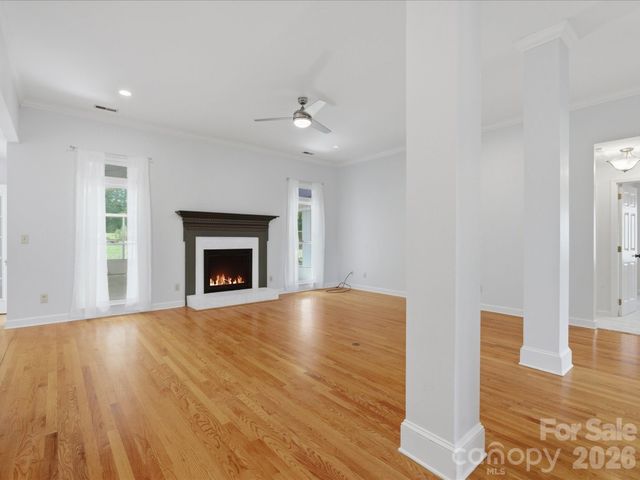10314 Rougemont Lane, Charlotte, NC 28277