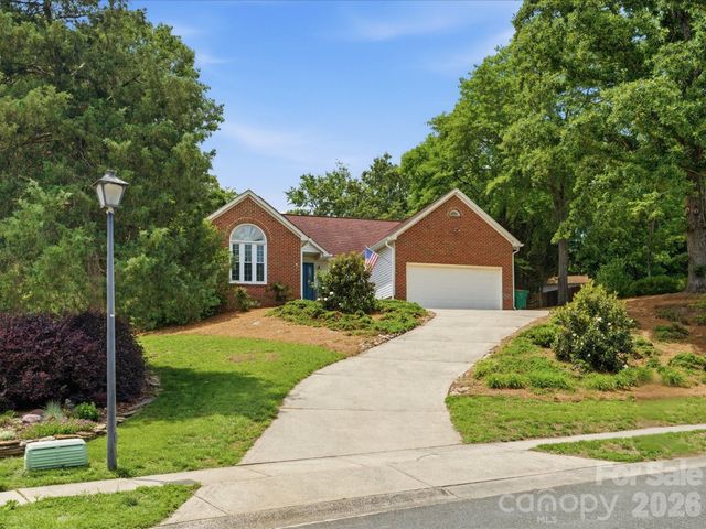 10314 Rougemont Lane, Charlotte, NC 28277
