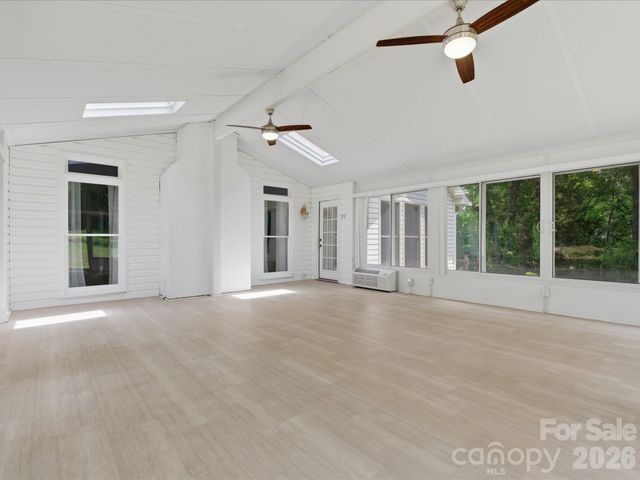 10314 Rougemont Lane, Charlotte, NC 28277