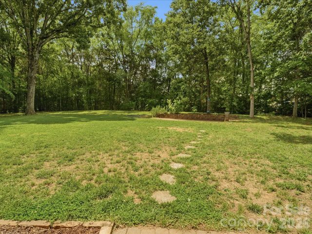 10314 Rougemont Lane, Charlotte, NC 28277