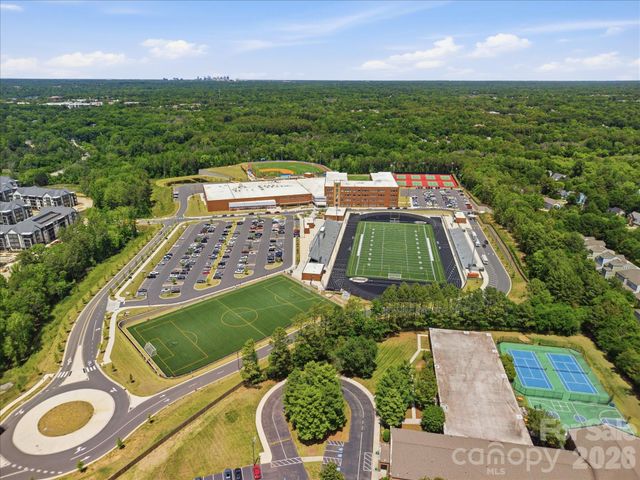 10314 Rougemont Lane, Charlotte, NC 28277