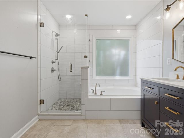 10314 Rougemont Lane, Charlotte, NC 28277