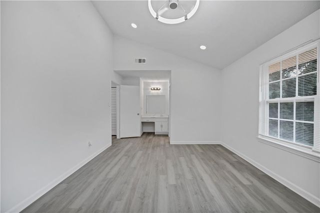 330 Quail Run, Roswell, GA 30076