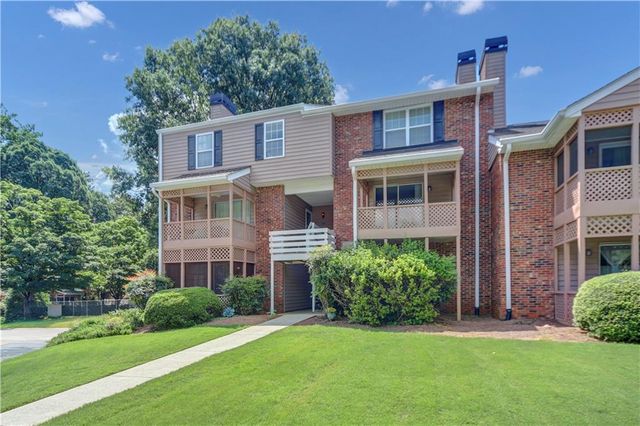 330 Quail Run, Roswell, GA 30076