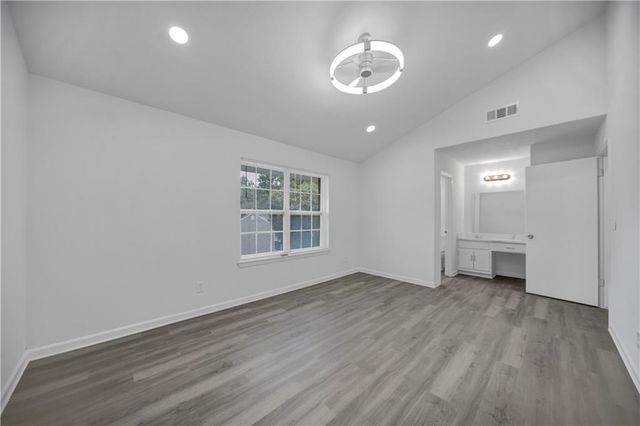 330 Quail Run, Roswell, GA 30076