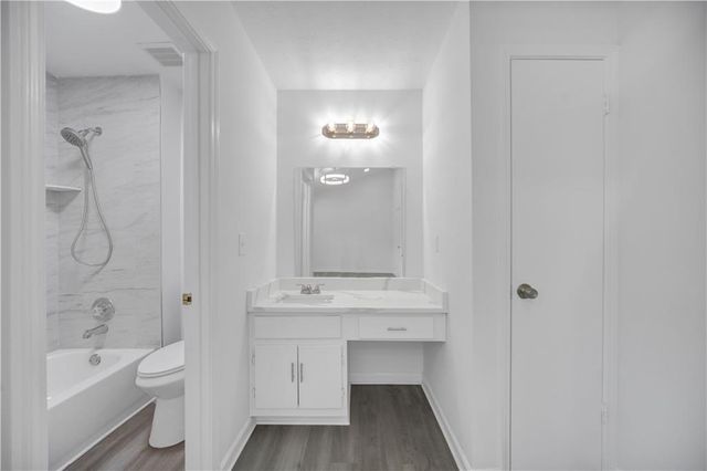 330 Quail Run, Roswell, GA 30076