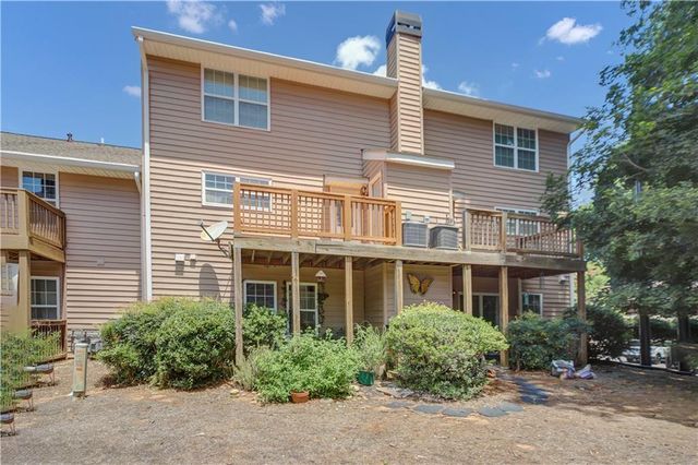 330 Quail Run, Roswell, GA 30076