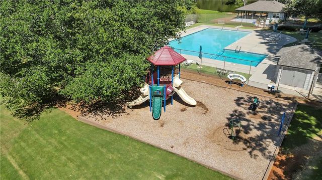330 Quail Run, Roswell, GA 30076