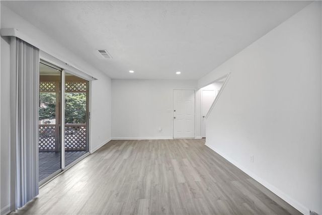 330 Quail Run, Roswell, GA 30076