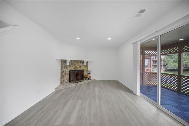330 Quail Run, Roswell, GA 30076