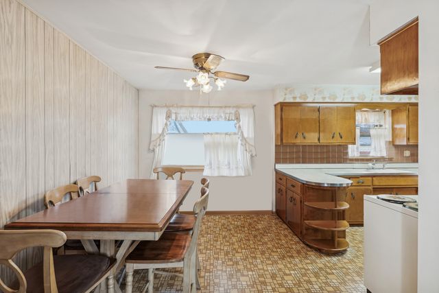 16645 Cottage Grove Avenue, South Holland, IL 60473