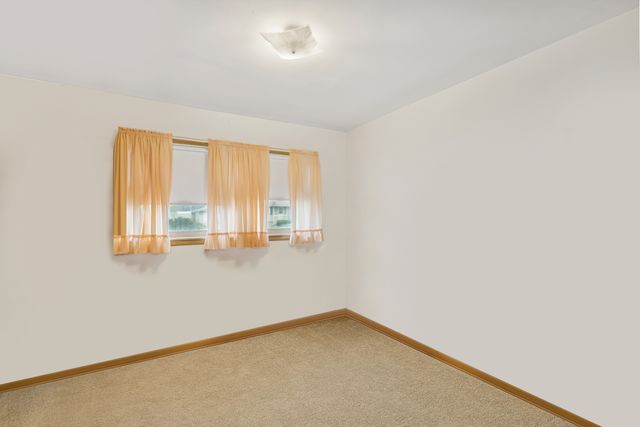 16645 Cottage Grove Avenue, South Holland, IL 60473