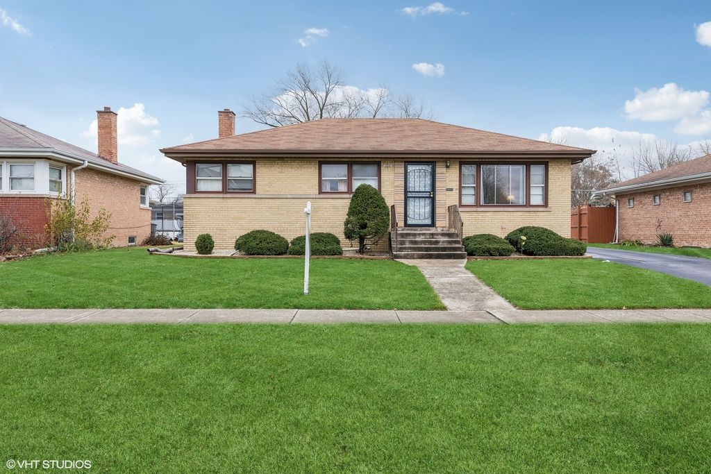16645 Cottage Grove Avenue, South Holland, IL 60473