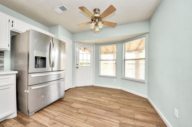2904 Piccadilly Circus Street, Pearland, TX 77581