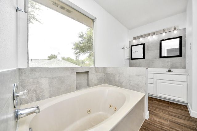 2904 Piccadilly Circus Street, Pearland, TX 77581
