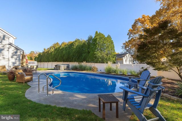 453 ANDREW AVE, Bayville, NJ 08721