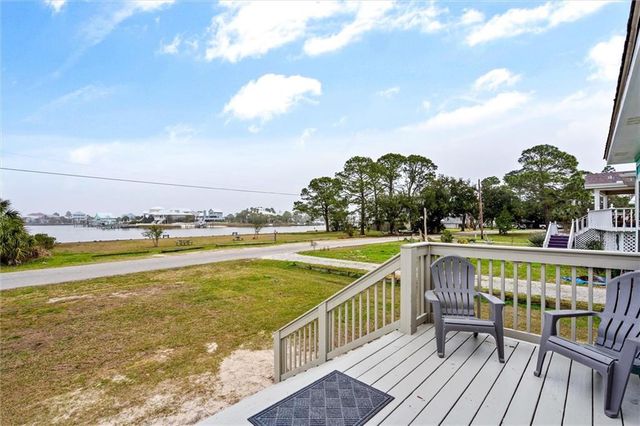 406 Audubon Drive, Dauphin Island, AL 36528