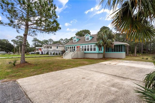 406 Audubon Drive, Dauphin Island, AL 36528