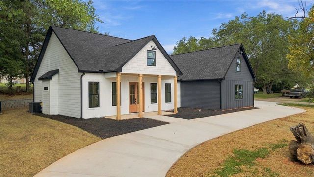 201 Maple Street, Lyman, SC 29365