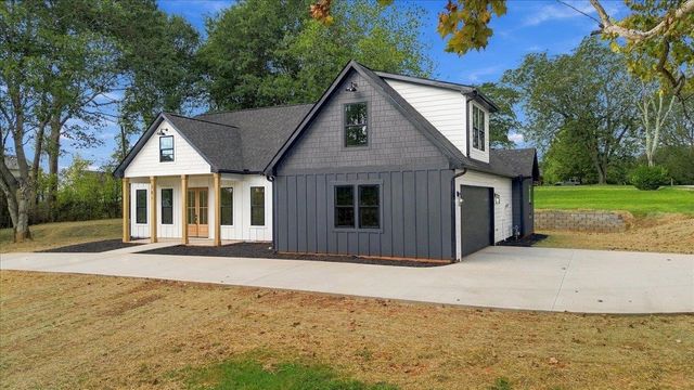 201 Maple Street, Lyman, SC 29365