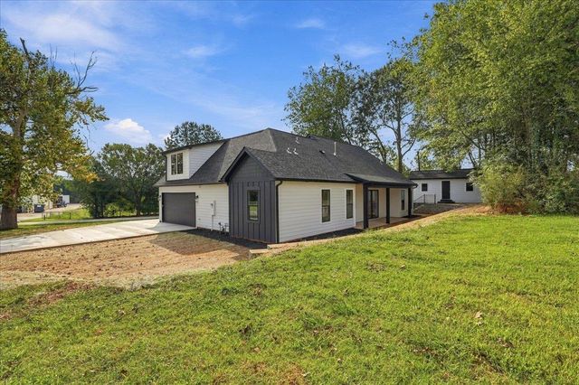 201 Maple Street, Lyman, SC 29365