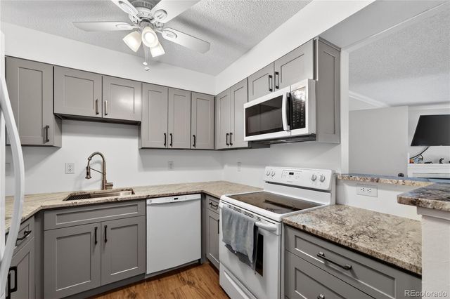 3320 S Ammons Street 101, Lakewood, CO 80227