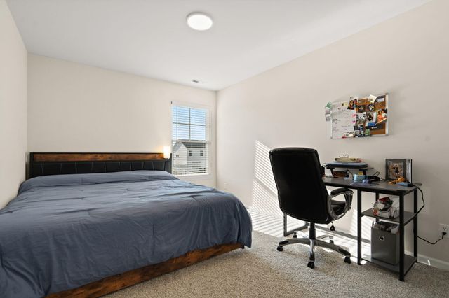 206 Sweetbay Street, Valparaiso, IN 46385