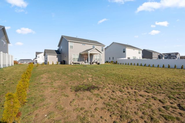 206 Sweetbay Street, Valparaiso, IN 46385