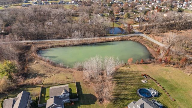 206 Sweetbay Street, Valparaiso, IN 46385