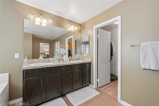17950 Newport Plum, San Bernardino, CA 92407