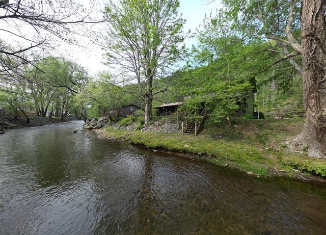1908 Riverside Drive, Hiawassee, GA 30546