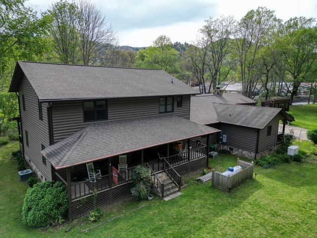 1908 Riverside Drive, Hiawassee, GA 30546