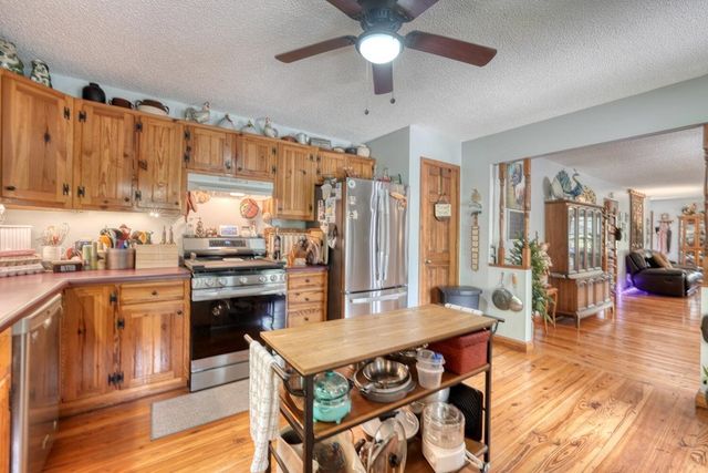 1908 Riverside Drive, Hiawassee, GA 30546