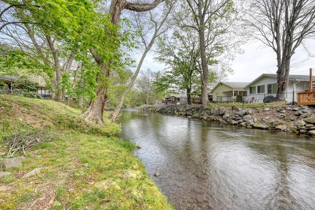 1908 Riverside Drive, Hiawassee, GA 30546