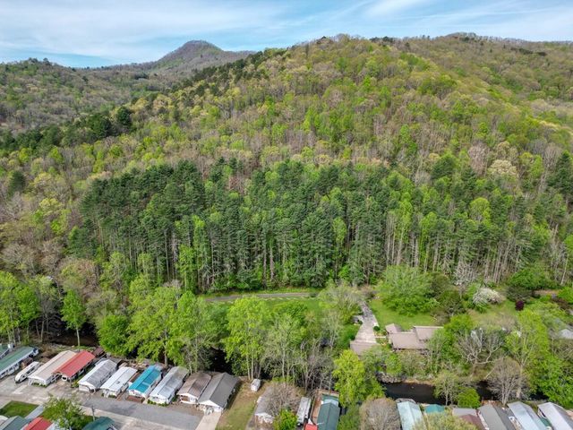 1908 Riverside Drive, Hiawassee, GA 30546