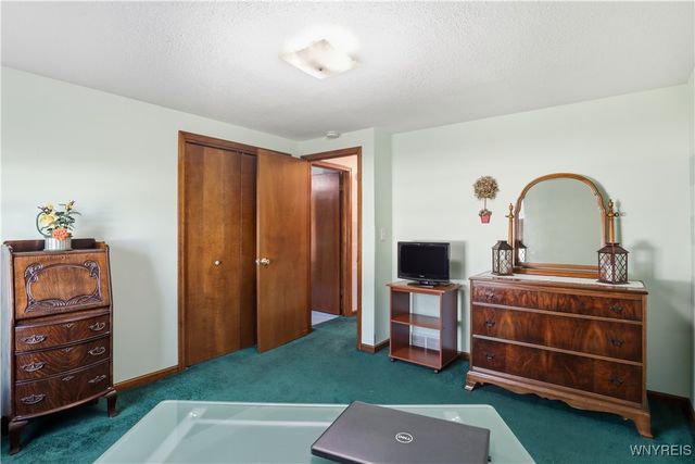 23 Babbette Drive, Cheektowaga, NY 14043