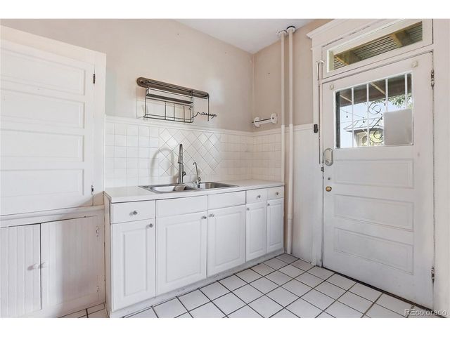 1225 N Clarkson St, Denver, CO 80218