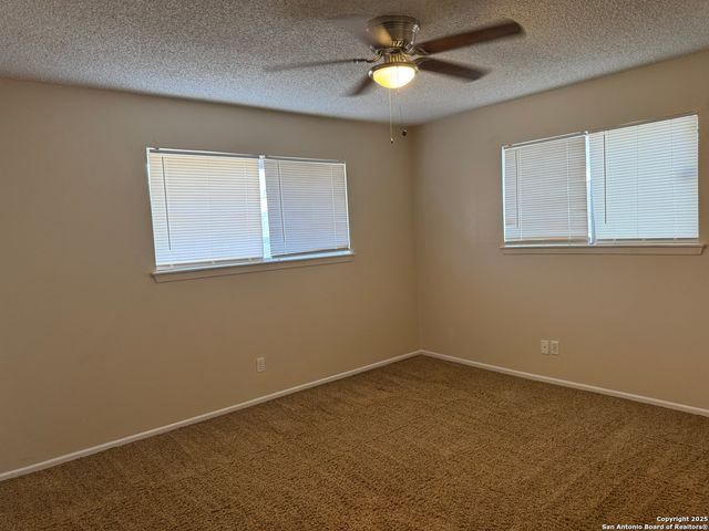 6919 MOON LAKE DR, San Antonio, TX 78244