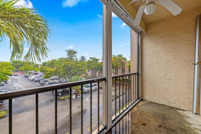 8260 SW 24th Street 6310, North Lauderdale, FL 33068